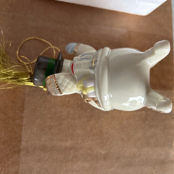 Lenox Snowman Ornament Set with Gold and Green Accents - Picture 9 of 10